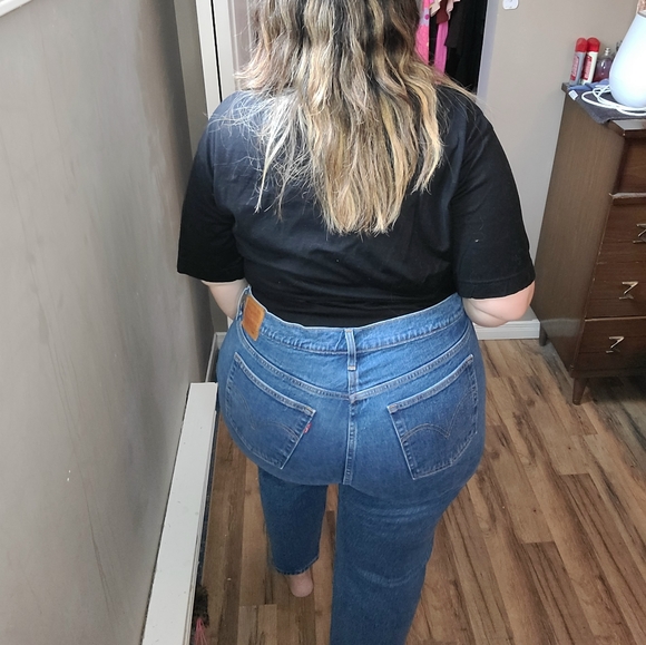 Plus Size Levis 501 - Picture 6 of 6